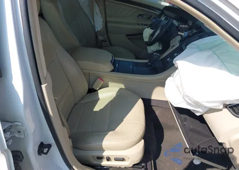 2015 Ford Taurus Limited z USA, uszkodzony, nr VIN 1FAHP2F84FG102611